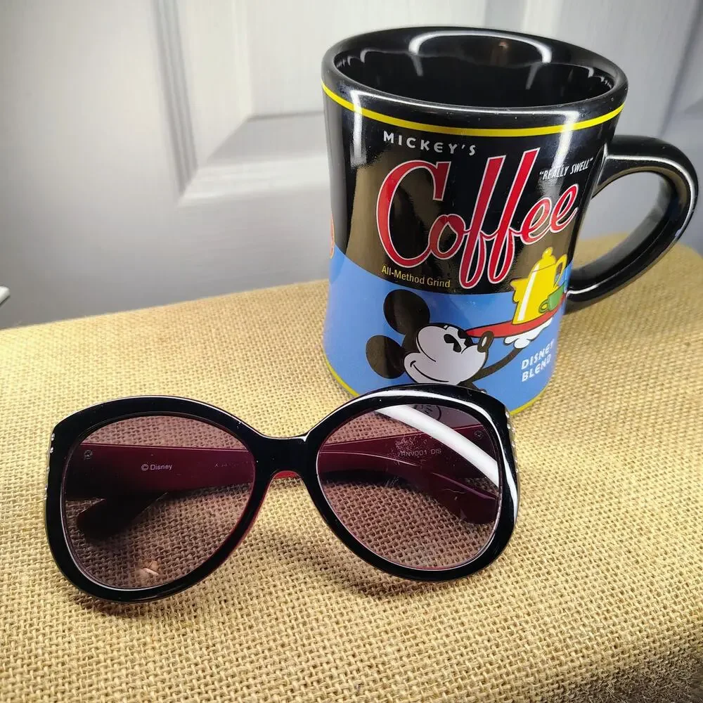DISNEY -MICKEY REALLY SWELL COFFEE MUG AND SHADES BL & RED GIFT SET